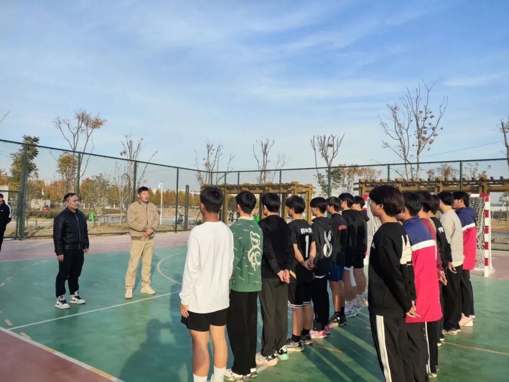 颍上技工学校手球队正式成立——为校园体育注入新活力